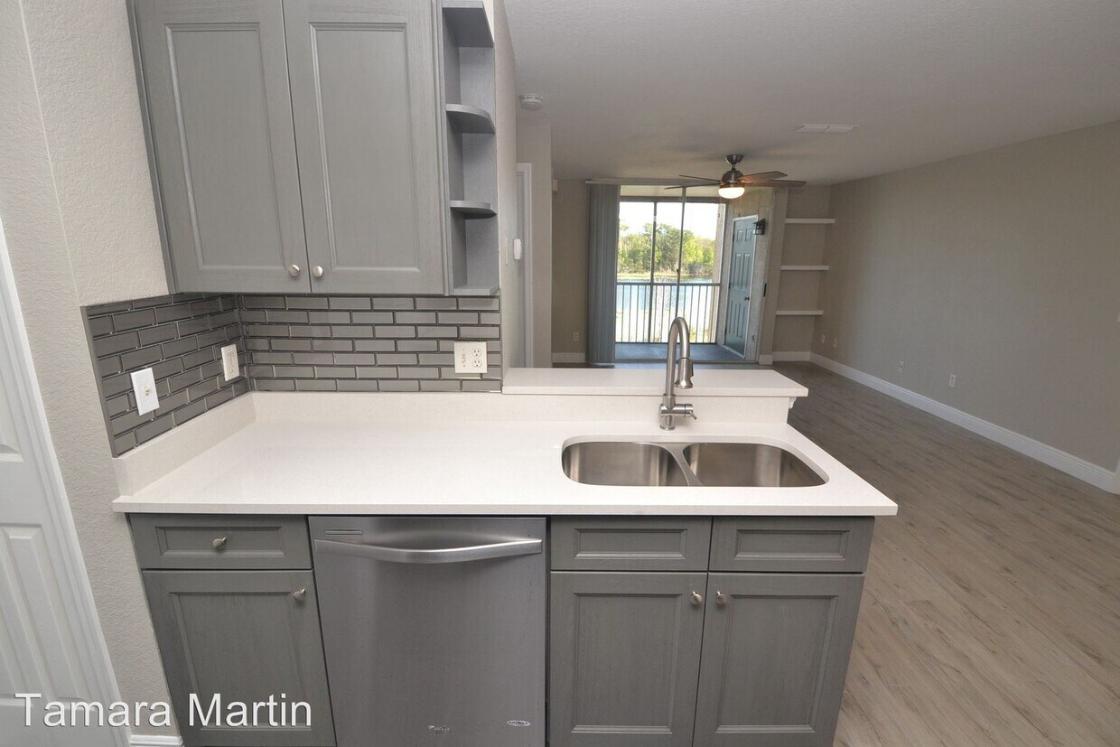 1 Br Bath House 8915 Latrec Ave 2202 For In Bath House 8915 Latrec Ave 2202