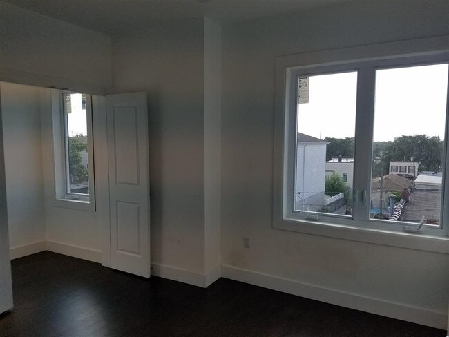 Foto del edificio - 4314 Meadowview Ave