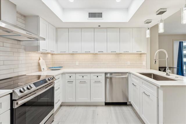 Foto del edificio - 5909 Luther Ln