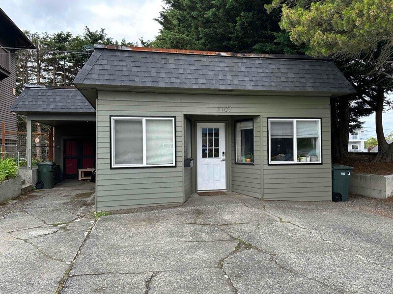 Primary Photo - 1107-1109 Liberty St
