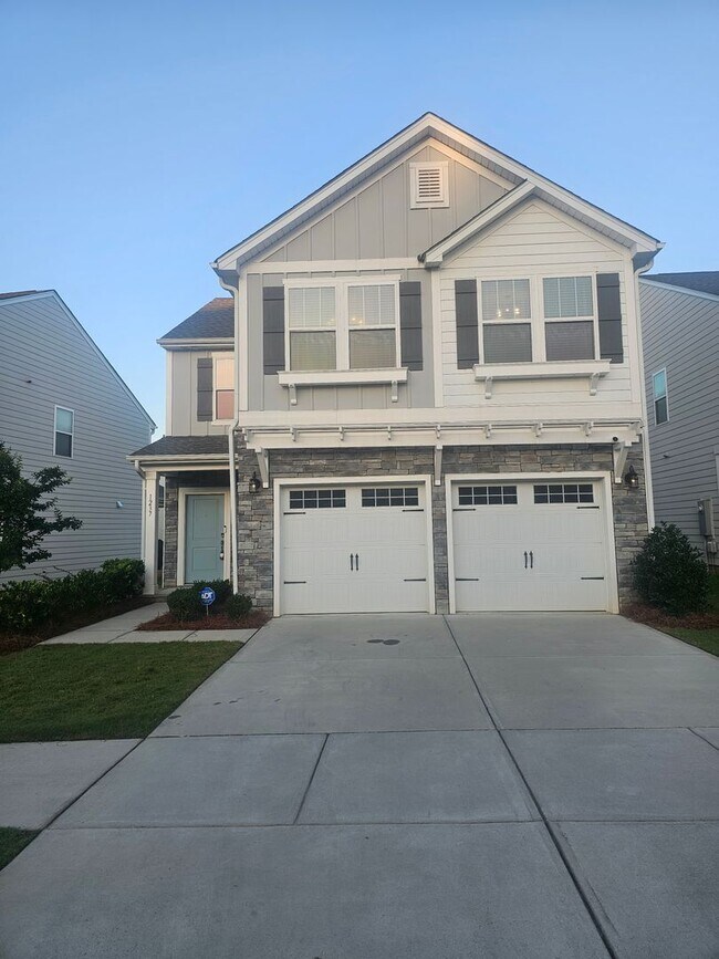 Building Photo - 1237 Scotch Meadows Loop