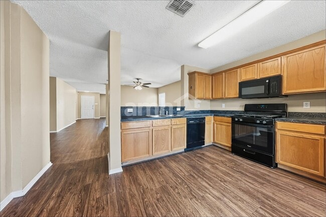 Foto del edificio - 4652 Cool Ridge Ct