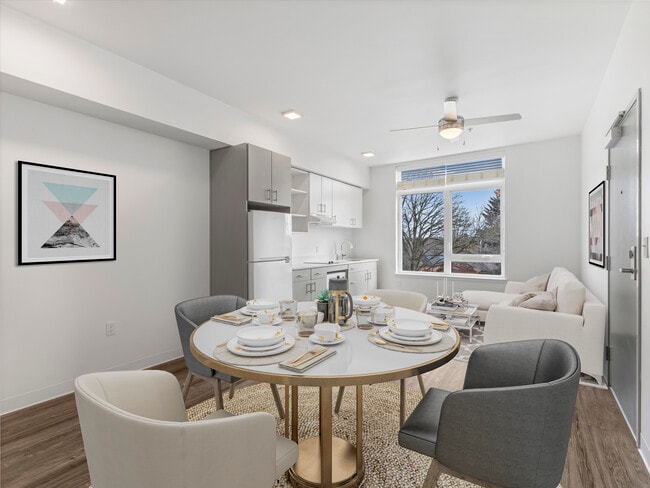 View of 2 Bedroom Pet-Friendly Home in CARTERSVILLE, GA with ... - Apartment Finder