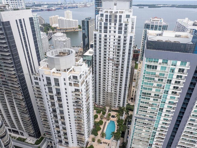 Foto del edificio - 1060 Brickell Ave