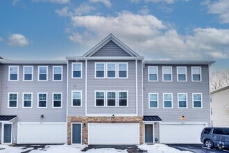 Building Photo - 4001 Stefano Dr