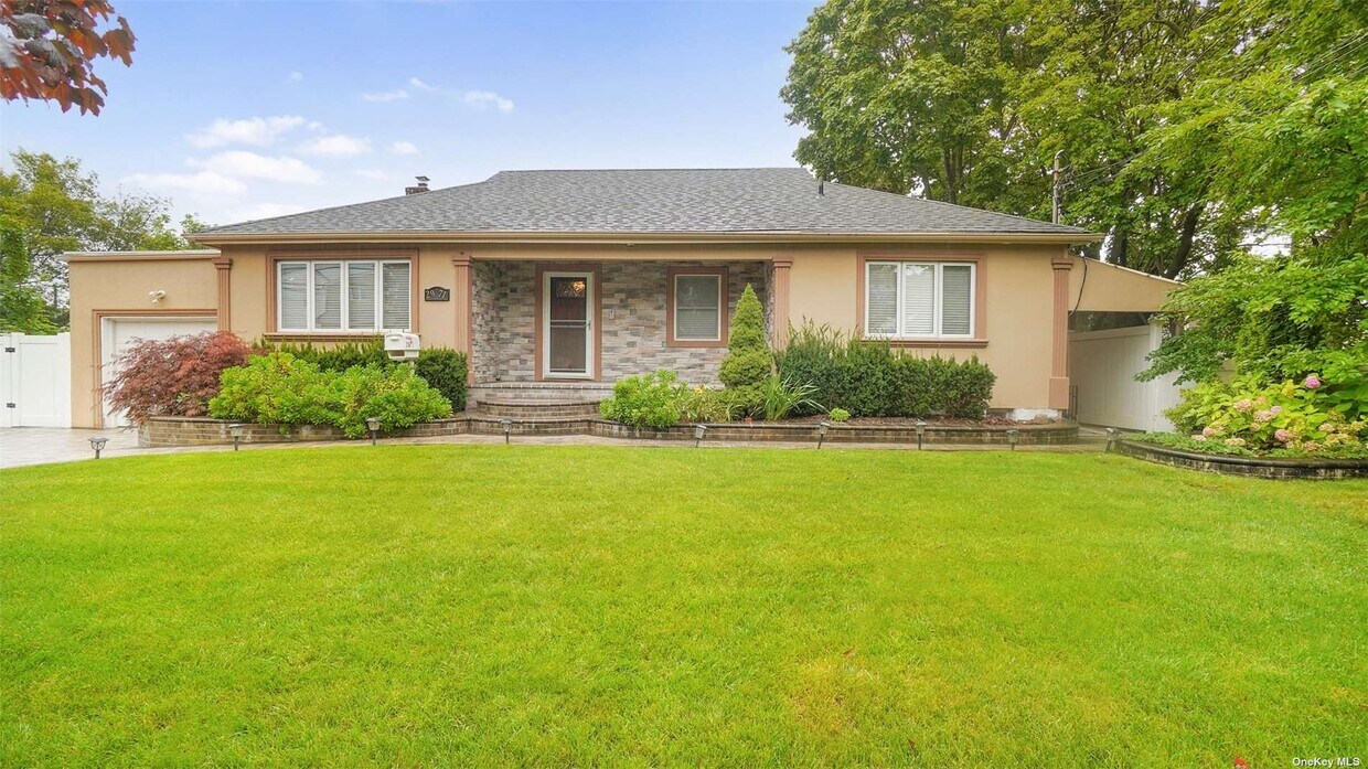 2971 Higgins St, Oceanside, NY 11572 House Rental in Oceanside, NY