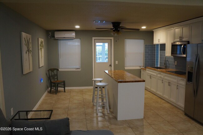 Foto del edificio - 483 Church St