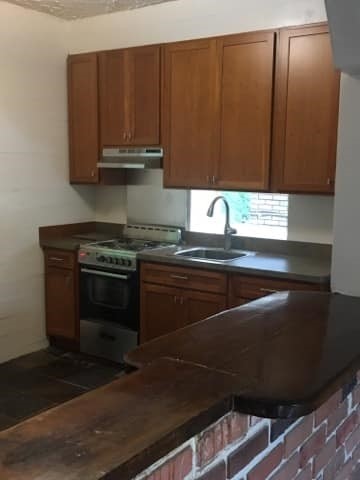 Foto del edificio - 9060 Valley Rd