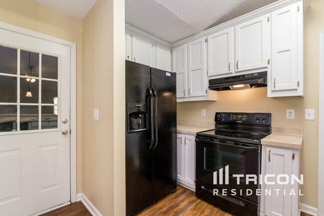 Foto del edificio - 2920 Williams Farm Dr