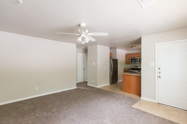 Foto del edificio - 1000 Foster Dr