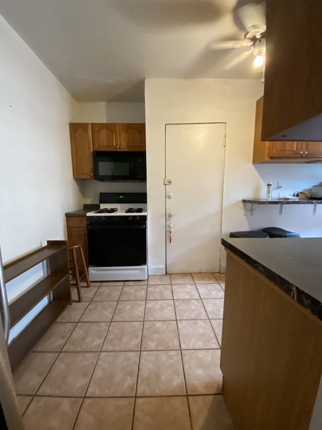 Building Photo - 1307 Commonwealth Ave