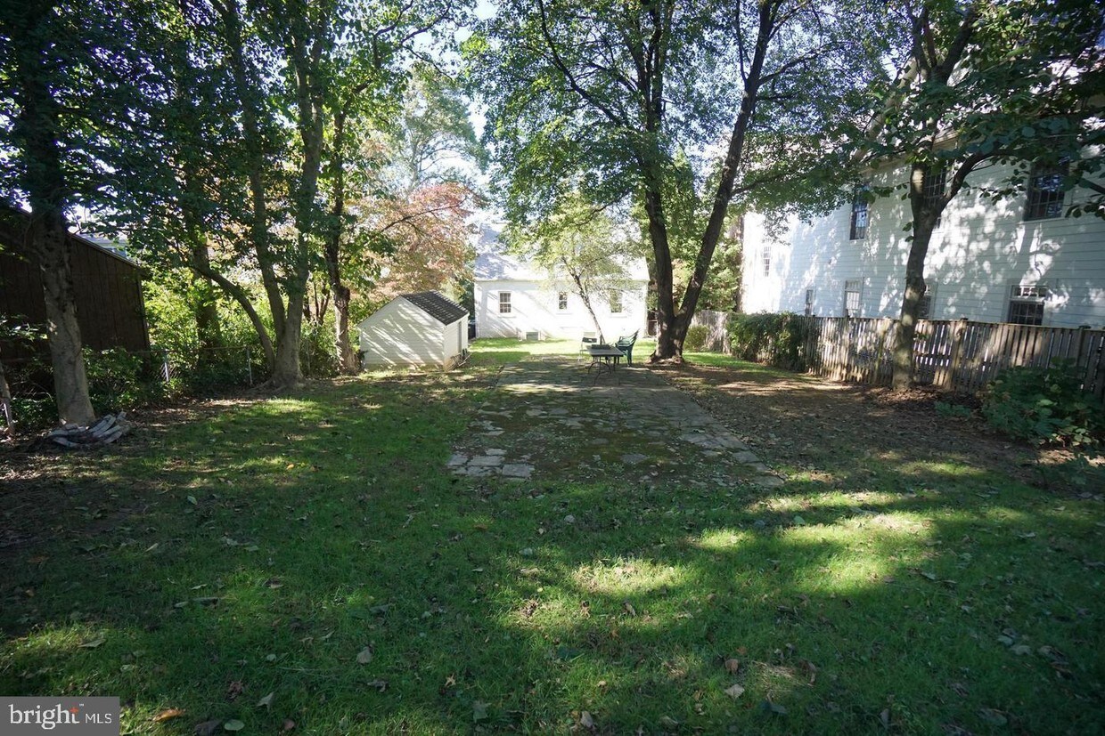Foto principal - 5121 Saratoga Ave
