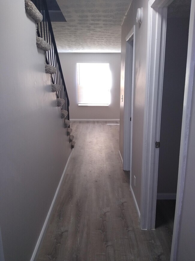 Foto del edificio - 4800 Scheel Rd