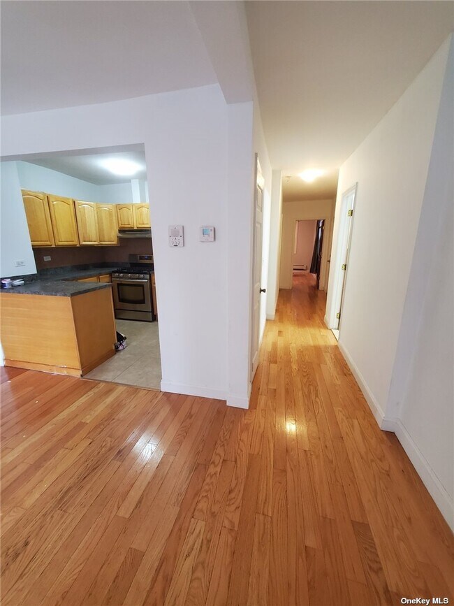 Building Photo - 14-21-21 121st St