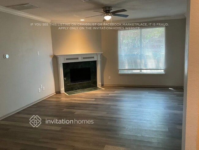 Building Photo - 2404 Manchester Dr