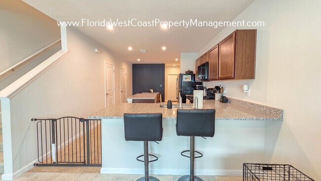Foto del edificio - OUTSTANDING TOWNHOME IN LAKEWOOD RANCH! 3 ...