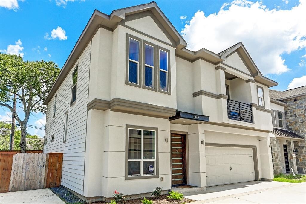 Foto principal - 4849 Benning Dr
