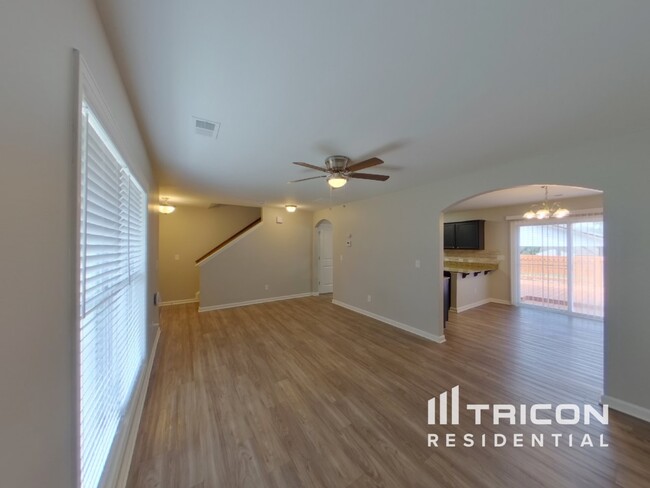 Building Photo - 18 Driftwood Avenue Elgin SC