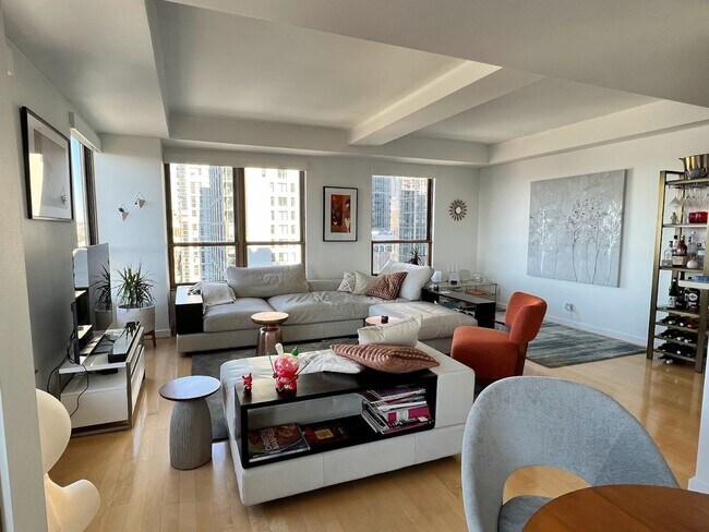 Foto del edificio - Incredible 2bd Downtown Condo