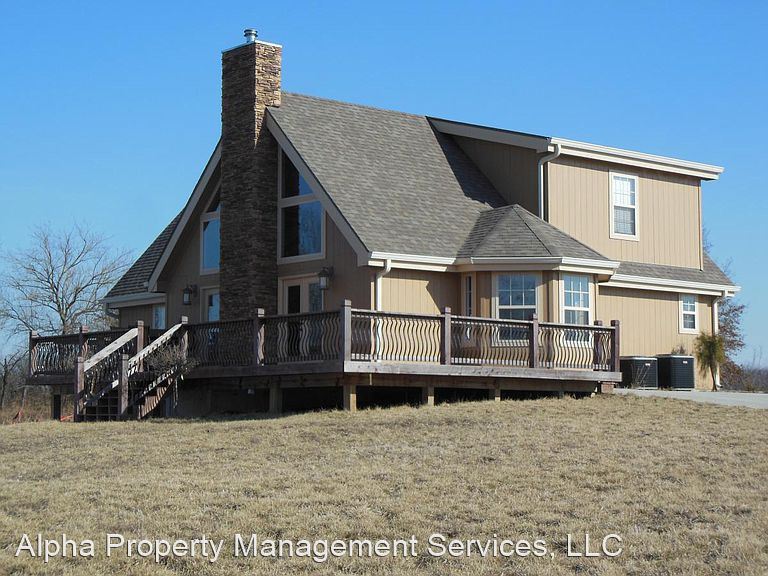 Primary Photo - 3 br, 2 bath House - 415 NW 350th Rd
