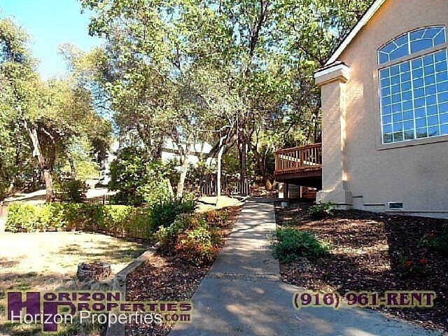 Building Photo - 3480 Mira Loma Dr