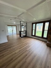 Building Photo - 1204 Bluff St