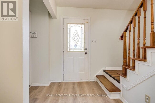 Building Photo - 146 Radford Dr