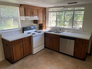 Building Photo - 209 Lovelace Dr