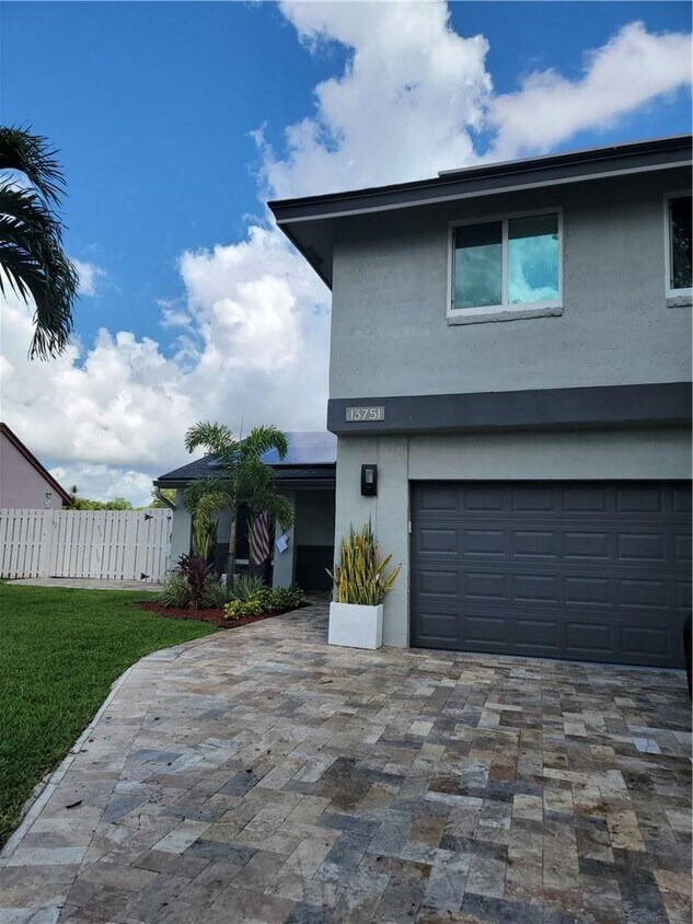 13751 Newport Mnr, Davie, FL 33325 House Rental in Davie, FL