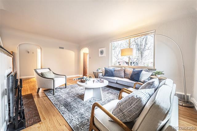 Foto del edificio - 1245 Dahlia St