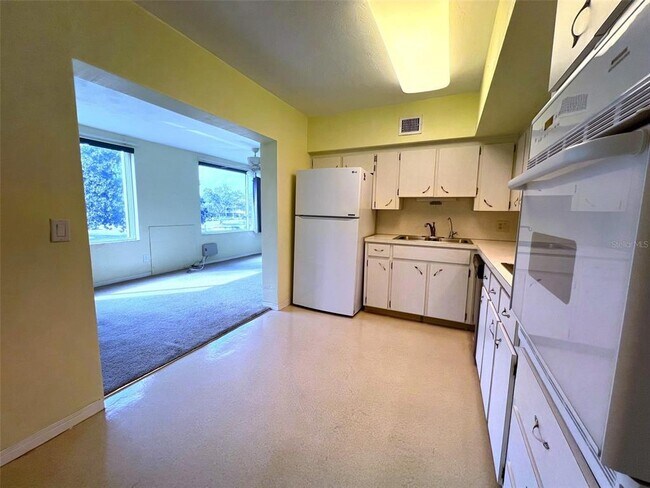 Building Photo - 2431 Canadian Way