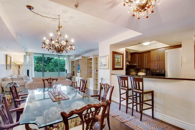 Building Photo - 3400 SW 27th Ave