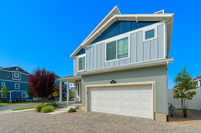 Foto del edificio - 153 E Brushy Canyon St