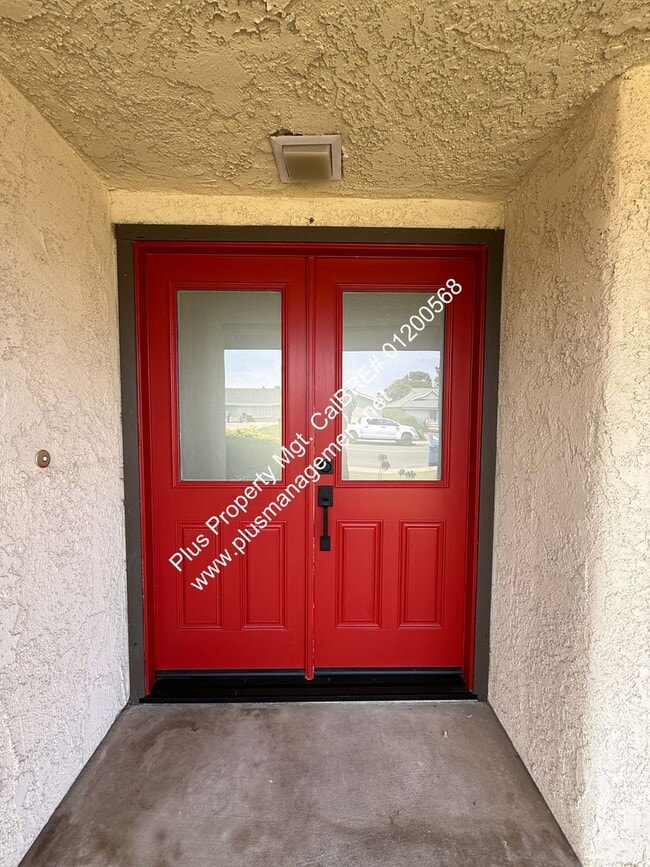 Building Photo - Orcutt Single Story Recently Updated Home with Large Yard