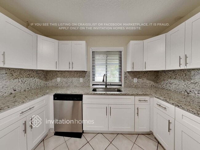 Foto del edificio - 147 Heron Pkwy