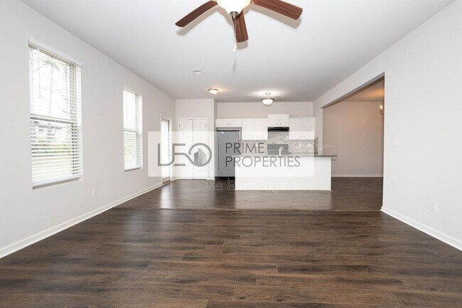 Foto del edificio - 156 Daisy Cir