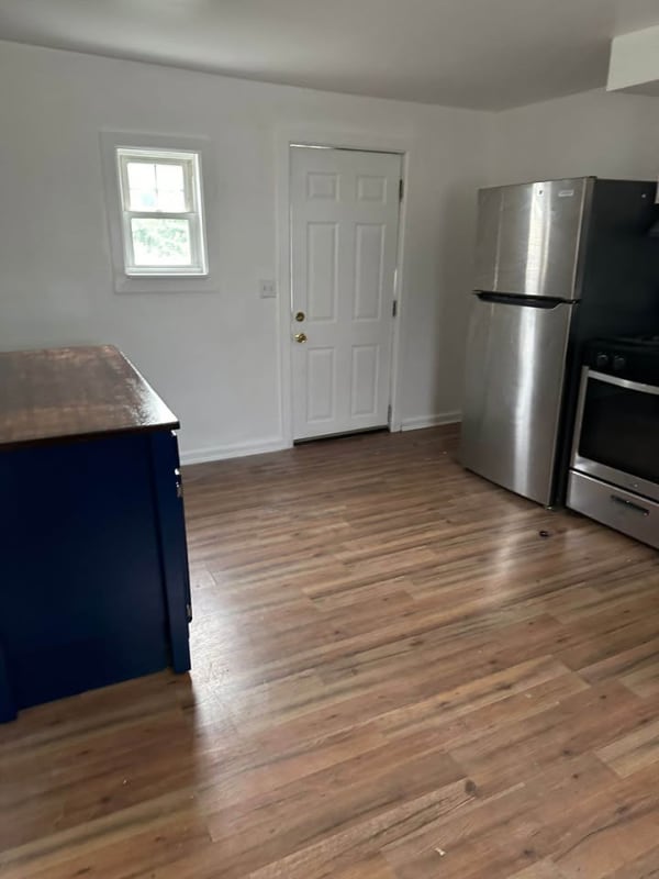 Building Photo - 83 Carpenter St