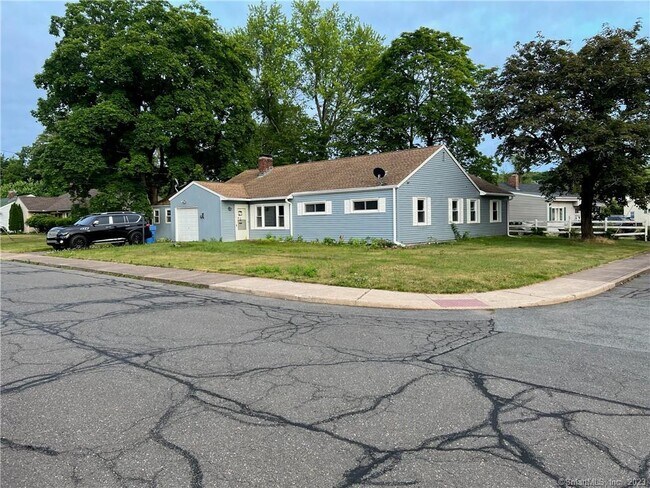 Building Photo - 66 Conway Rd