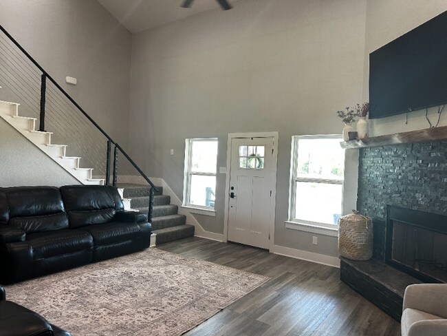 Foto del edificio - 1589 Culpepper Ln