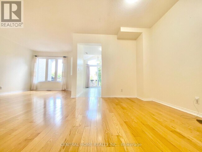 Building Photo - 53 Silver Stream Ave