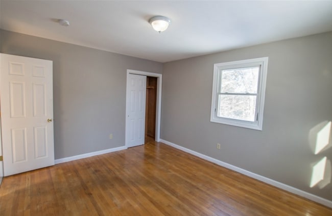 Building Photo - 62 Venus Ave