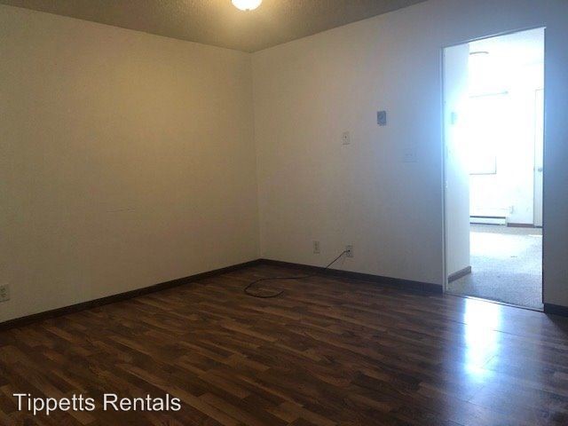 Foto del edificio - 1 br, 1 bath  - 300 Main st 300 Main st - 3