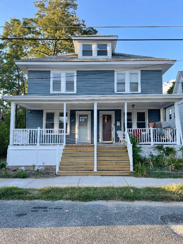 Building Photo - 402 Howard St