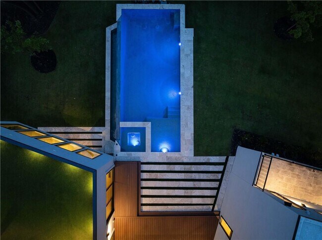 Foto del edificio - 3566 Cantrell Rd NE
