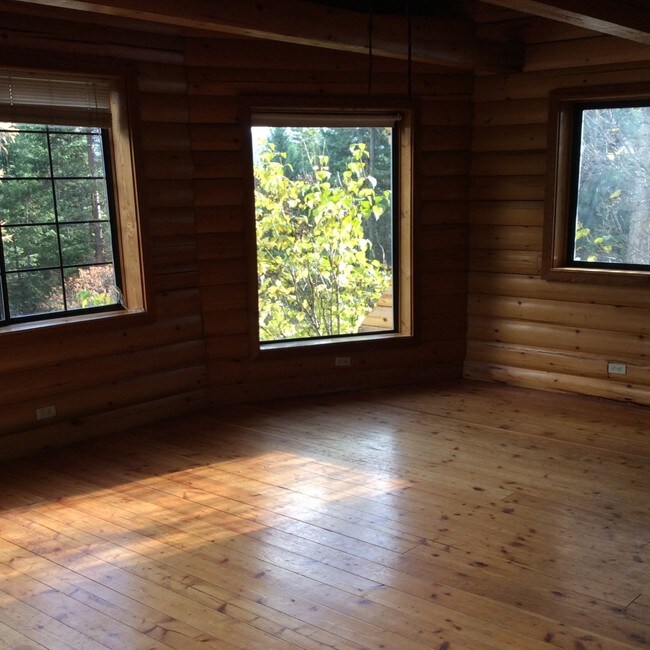 Building Photo - 894 Deubel Rd