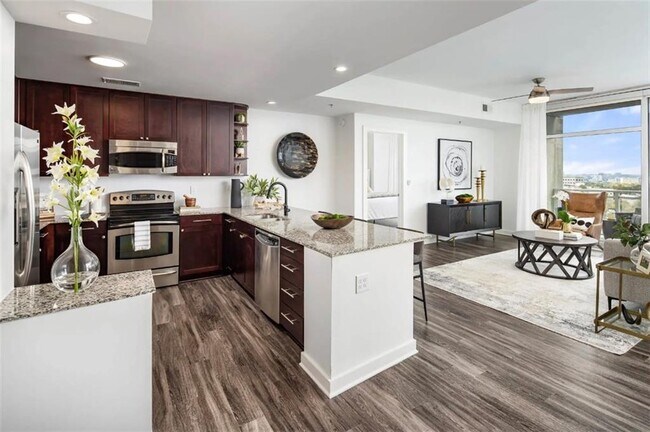 Foto del edificio - 3242 Peachtree Rd NE