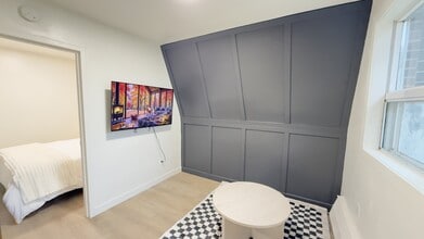 Building Photo - 60 Triller Ave