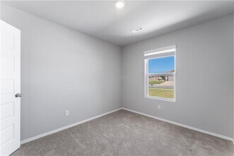 Building Photo - 2111 E Annette Dr