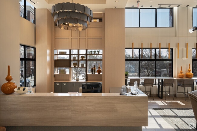 Recepción - Penrose Square Apartments