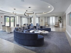 Building Photo - 1135 3rd Ave S